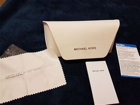 Estuches y almacenamiento Michael Kors para Gafas .